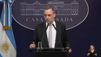 Manuel Adorni, vocero y candidato, anunció la novedad