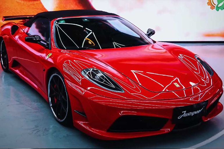El resultado final es increíble: una Ferrari F430 que parece recién salida de fábrica.