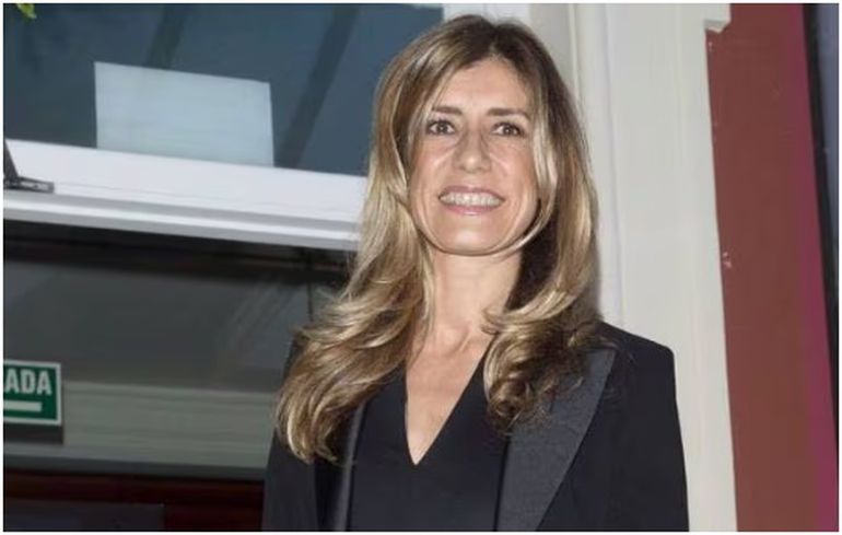 Begoña Gómez, acusada de presunto tráfico de influencia en España. Begoña Gómez, acusada de presunto tráfico de influencia en España.