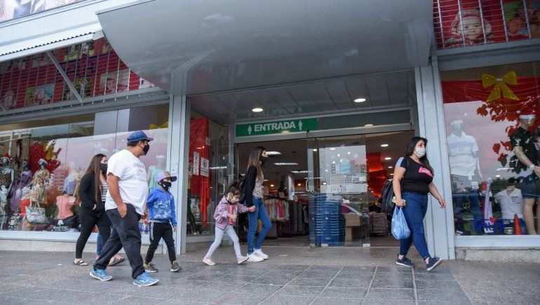 Comerciantes y empleados en pie de guerra por el horario de las Fiestas