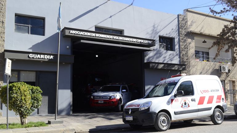 Los Bomberos Voluntarios de Cipolletti acudieron a tres incendios en menos de 48 horas.