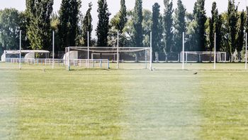 En el predio La Amistad se descompensó el jugador Chavo Gómez. En el predio La Amistad se descompensó el jugador Chavo Gómez.