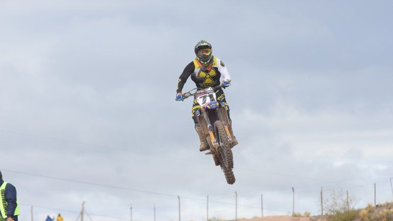 Marco Schmit dominó la clasificación en El Coliseo y es favorito.