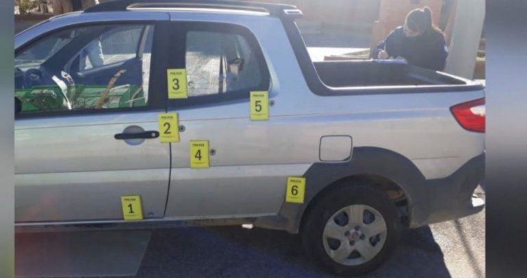 Plaza Huincul: le tirotearon la camioneta afuera de su casa