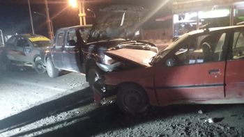 un hombre y un nene resultaron heridos tras un choque frontal un hombre y un nene resultaron heridos tras un choque frontal