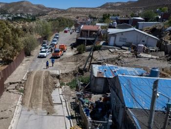 Mientras se avanza en la definición de un subsidio para los evacuados, en Comodoro Rivadavia esperan un informe geológico crucial para determinar si algunos barrios afectados podrían salvarse o no.&nbsp;
