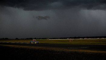 Un temporal obligó a demorar la clasificación del Turismo Carretera en Toay. Un temporal obligó a demorar la clasificación del Turismo Carretera en Toay.