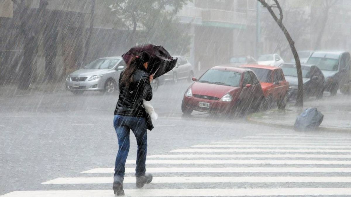 Alerta meteorológica por tormentas y granizo en diez provincias: ¿A qué hora llueve? thumbnail
