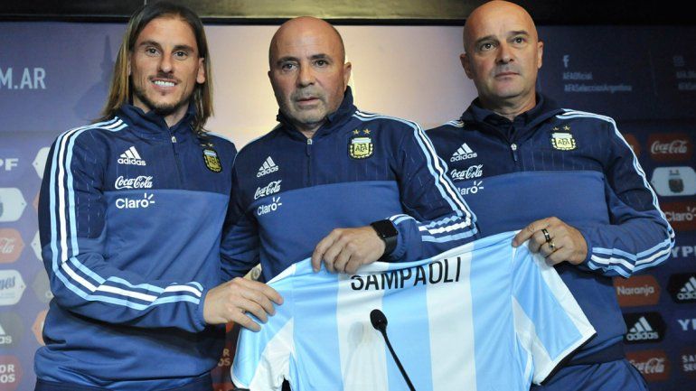 Sampaoli habló de todo en su presentación. Aquí