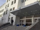 Chubut: un hombre fue a la guardia del hospital de Comodoro Rivadavia para que le suturaran el escroto.