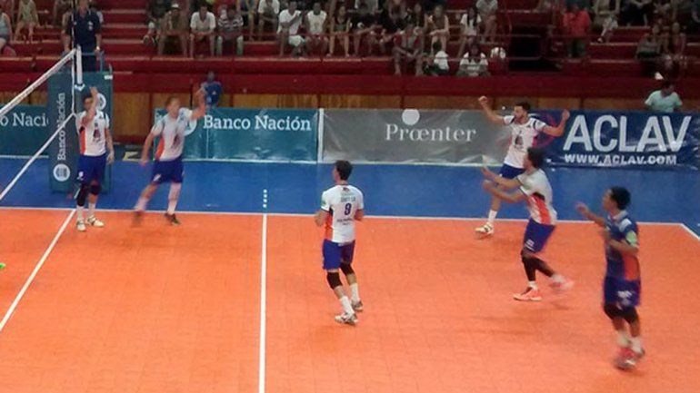 Gigantes del Sur volvió a la victoria en casa al vencer a UNTREF