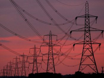 Adiós a la compra centralizada: cómo cambia la operación del MEM con la Resolución 400/2025 (REUTERS/Phil Noble) Adiós a la compra centralizada: cómo cambia la operación del MEM con la Resolución 400/2025 (REUTERS/Phil Noble)