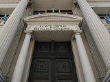 Foto del miércoles de la fachada del Banco Central de Argentina. Sep 16, 2020. REUTERS/Agustin Marcarian
