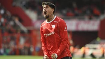 frenaron todo: independiente escucho a los hinchas y dieron marcha atras con la nueva marca de camisetas frenaron todo: independiente escucho a los hinchas y dieron marcha atras con la nueva marca de camisetas