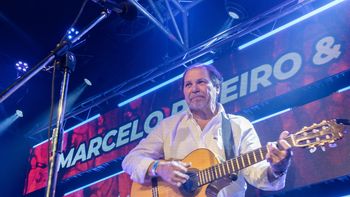Marcelo Piñeiro cantante.jpeg