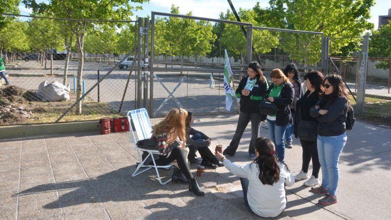 Ayer se realizó una protesta en las puertas del CPE.