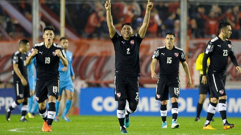 El equipo de Holan se durmió en el final del duelo de ida pero es favorito.