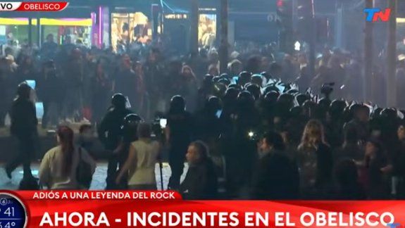 Incidentes en la zona del Obelisco con los vendedores ambulantes.
