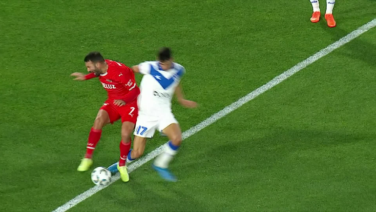 Las polémicas de la fecha, la piña de Benedetto y el penal para Independiente