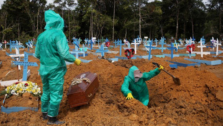 Brasil: más de 50.000 muertes por coronavirus