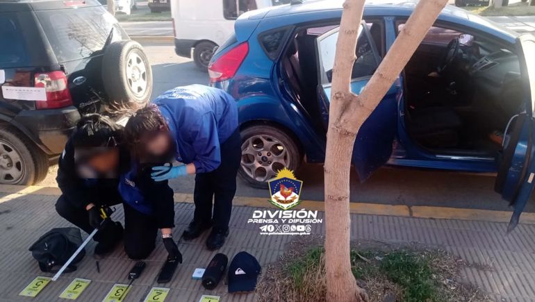 Tres jóvenes bajo investigación por un robo con inhibidor