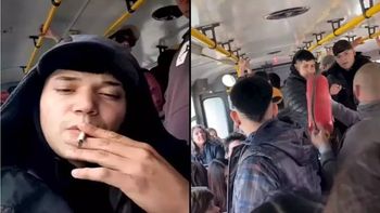 violenta pelea en un colectivo por un pasajero que prendio un cigarrillo violenta pelea en un colectivo por un pasajero que prendio un cigarrillo