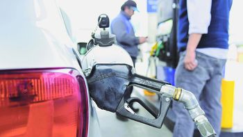 En Argentina avanza la implementación del sistema de autocarga en las estaciones de servicio. En Argentina avanza la implementación del sistema de autocarga en las estaciones de servicio.