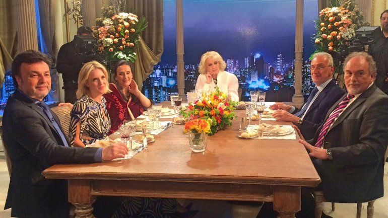 Mirtha Legrand sigue pisando fuerte con las mesas políticas del sábado.