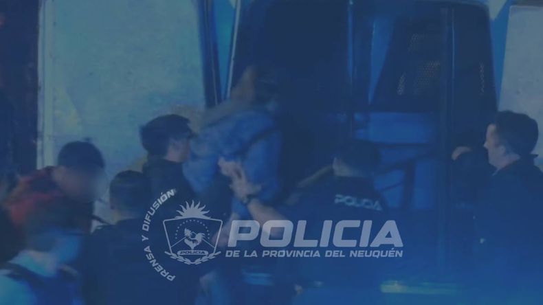 La pareja fue detenida y puesta a disposición de la justicia. | LM Neuquen La pareja fue detenida y puesta a disposición de la justicia.