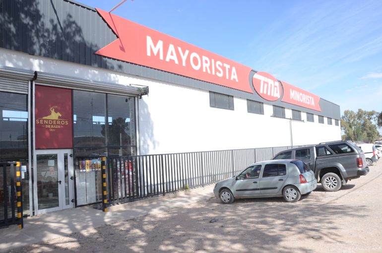 El supermercado y mayorista Tina y otra propuesta para mejorar la atención al cliente
