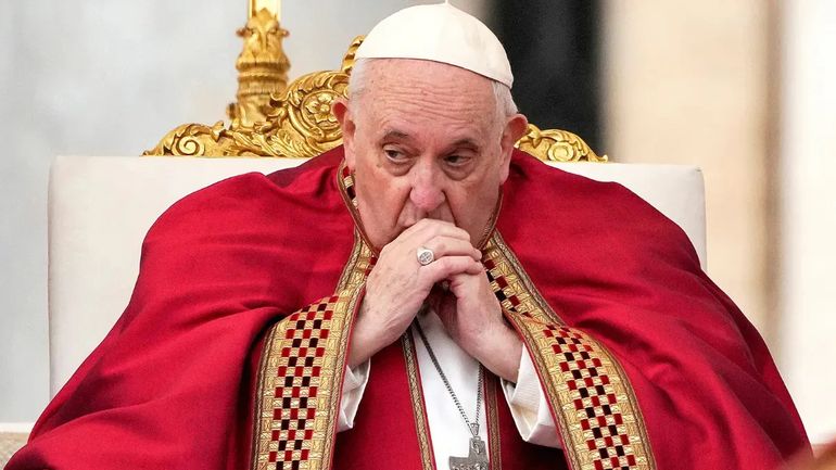 El papa Francisco mejora su estado de salud. El papa Francisco mejora su estado de salud.