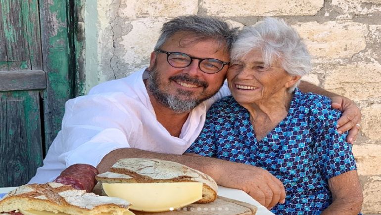 El dolor de Donato de Santis tras la muerte de su madre