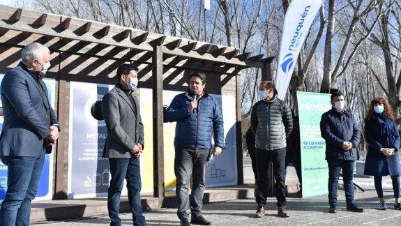 La Isla 132 ya tiene su primer ecopunto inteligente para reciclar