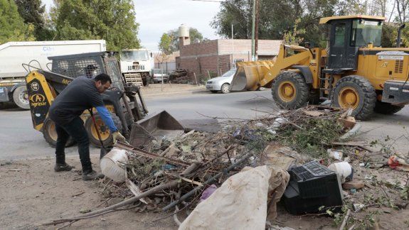 Hay vecinos del Barrio Confluencia con un 10 en suciedad