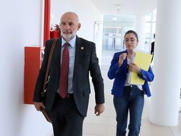 El fiscal jefe Pablo Vignaroli y la asistente letrada Agustina Jara. El fiscal jefe Pablo Vignaroli y la asistente letrada Agustina Jara.