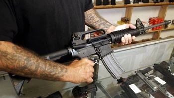 Los requisitos, permisos y controles para la tenencia de armas está a cargo del Registro Nacional de Armas (RENAR). Los requisitos, permisos y controles para la tenencia de armas está a cargo del Registro Nacional de Armas (RENAR).