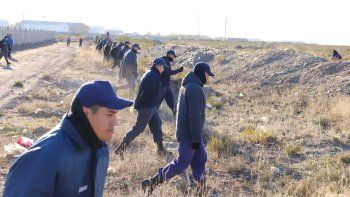 La Policía realiza un rastrillaje en la zona de Toma Norte / Foto La Policía realiza un rastrillaje en la zona de Toma Norte / Foto