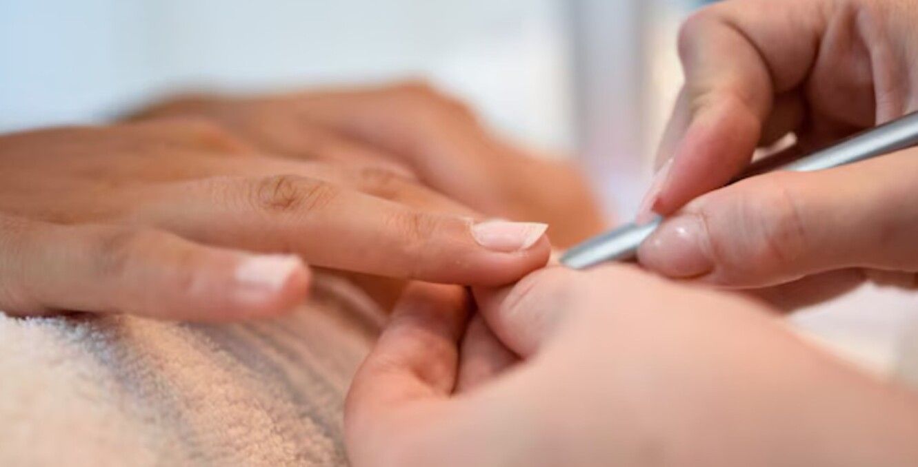 El color de uñas que será tendencia este invierno: estiliza y rejuvenece las manos