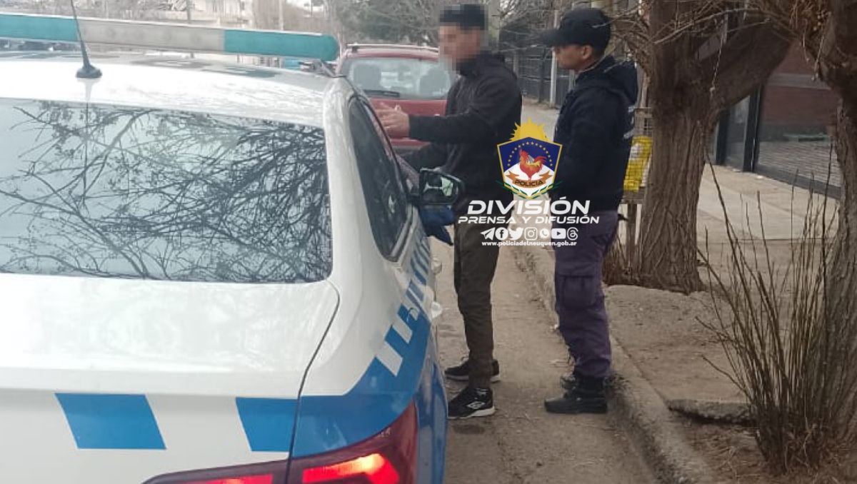 Buscaban a un prófugo desde 2015 y lo encontraron caminando por el Bajo