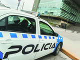 La mujer que protagonizó el salvaje ataque con la manopla de acero fue acusada por tres delitos.