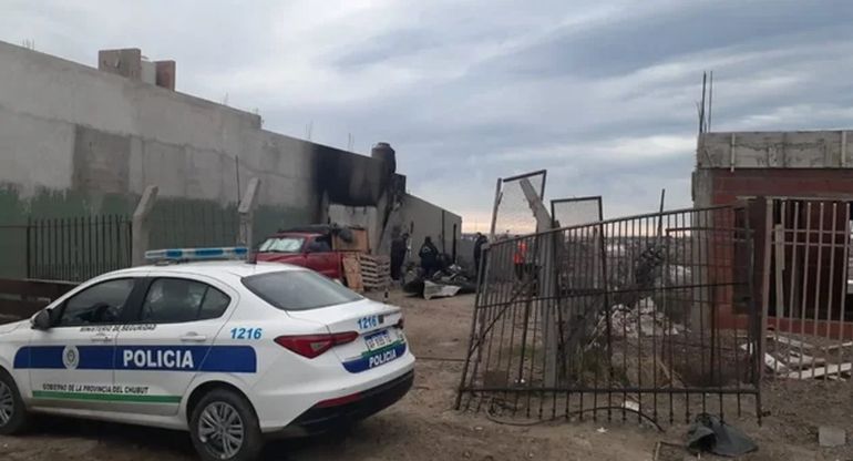 Comodoro Rivadavia: el incendio destruyó totalmente la casa donde vivía Valentina Salas. Comodoro Rivadavia: el incendio destruyó totalmente la casa donde vivía Valentina Salas.