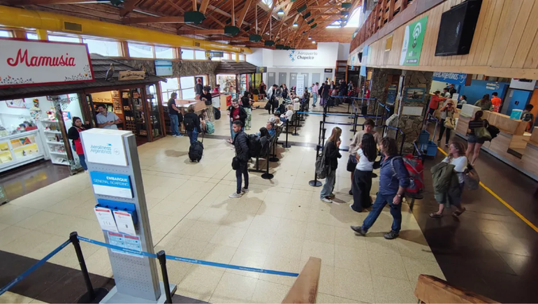 Cambios en el cierre del aeropuerto Chapelco: qué días permanecerá cerrado