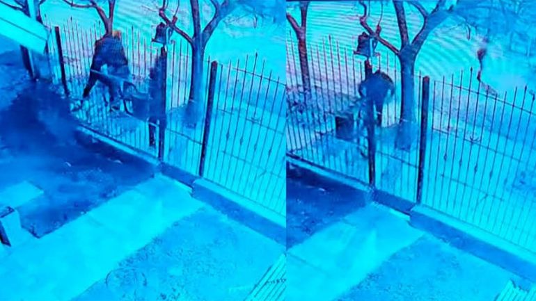 El momento en que el ladrón ataca al nene y logra arrebatarle la bicicleta. 