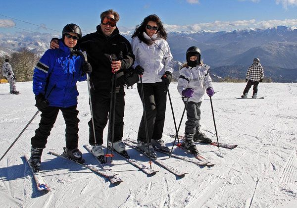 Una familia necesita $11 mil para esquiar una semana en vacaciones