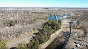 impresionante sequia: asi se ve el rio neuquen desde el drone impresionante sequia: asi se ve el rio neuquen desde el drone