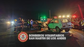 Violento choque frontal en una curva peligrosa de la Ruta 62: tres personas fueron hospitalizadas