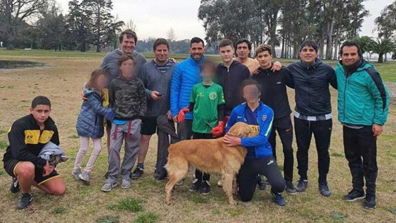 Tevez no aprende más: ahora jugó un picadito en cuarentena