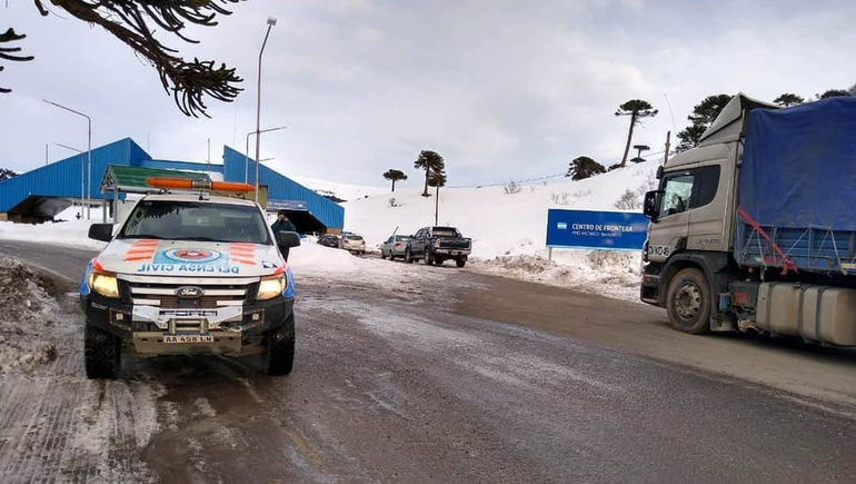Temporal de nieve: Pino Hachado está habilitado con extrema precaución