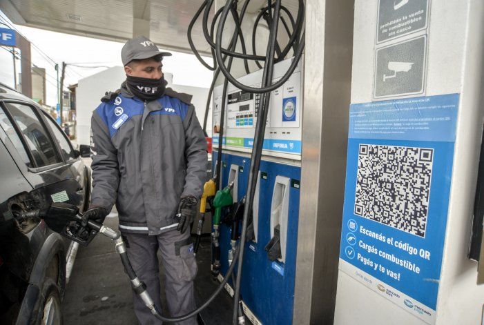 Diciembre llega con otro aumento de precios en combustibles