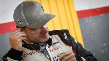Rubens Barrichello es uno de los pilotos extranjeros que no puede entrar la país.